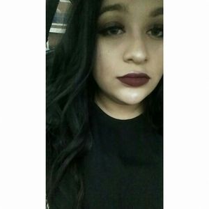 Meet your Posher, Isabelle